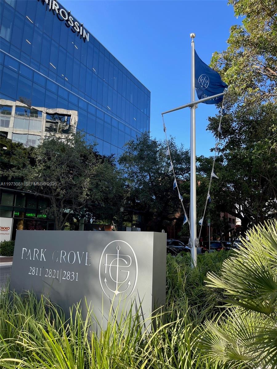 CLUB RESIDENCES AT PARK G - Residential