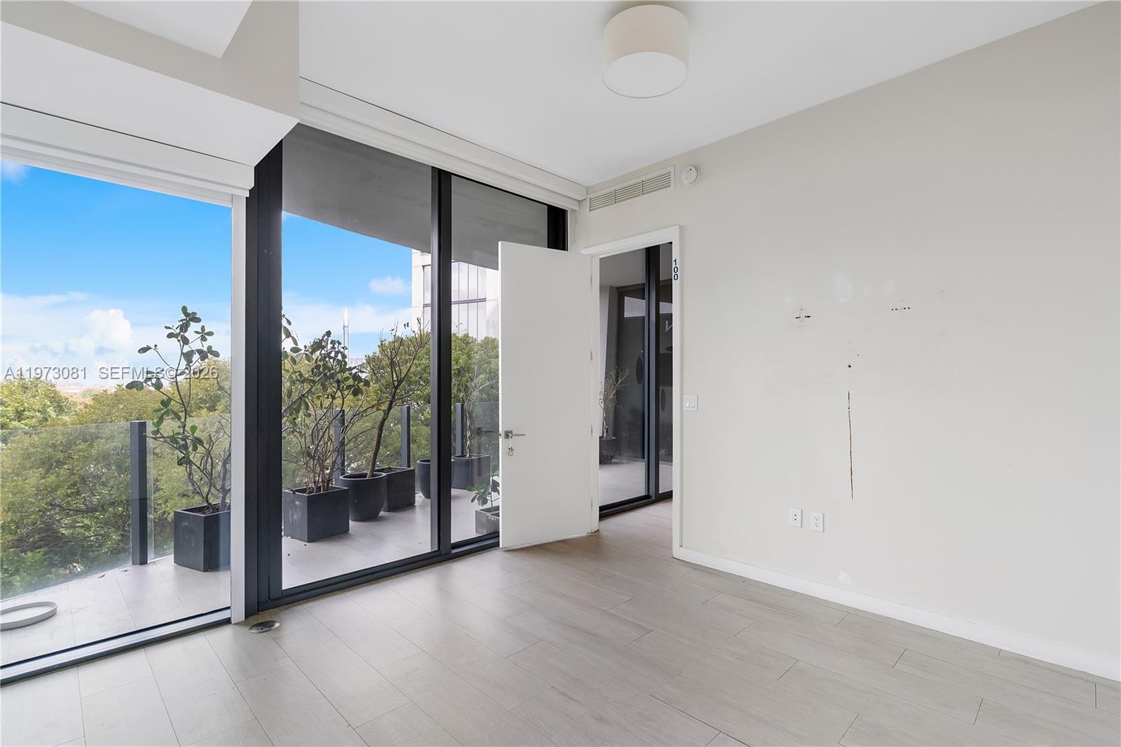 CLUB RESIDENCES AT PARK G - Residential