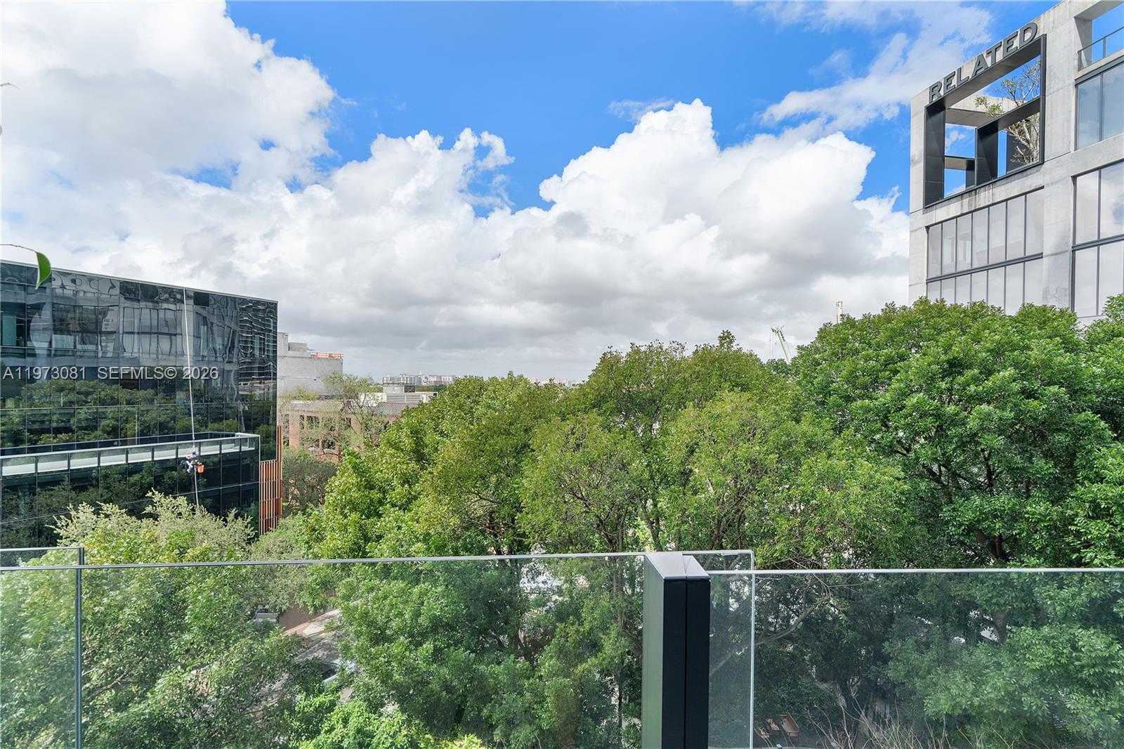 CLUB RESIDENCES AT PARK G - Residential