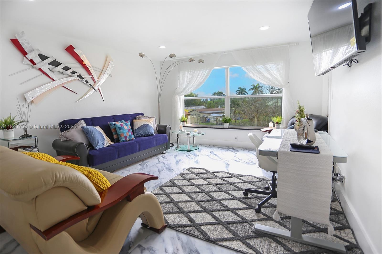 ROYAL PARK GARDENS I-J CO - Residential Lease