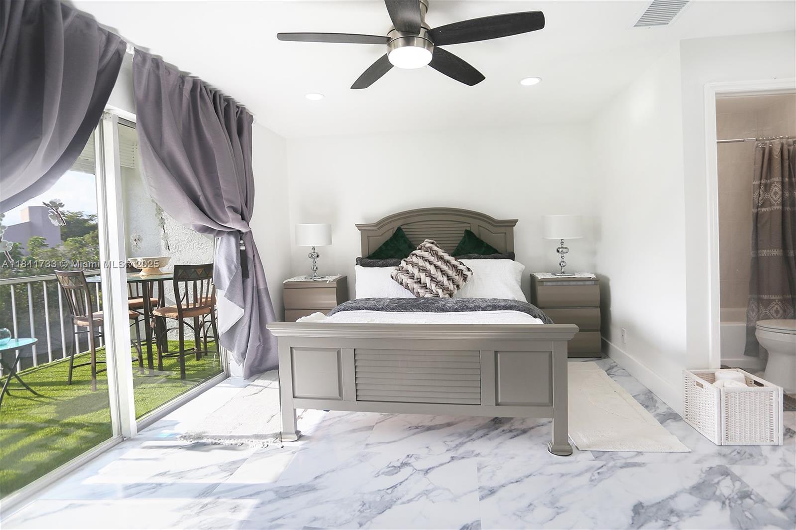 ROYAL PARK GARDENS I-J CO - Residential Lease