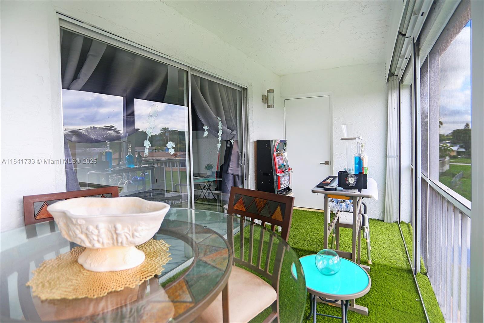 ROYAL PARK GARDENS I-J CO - Residential Lease