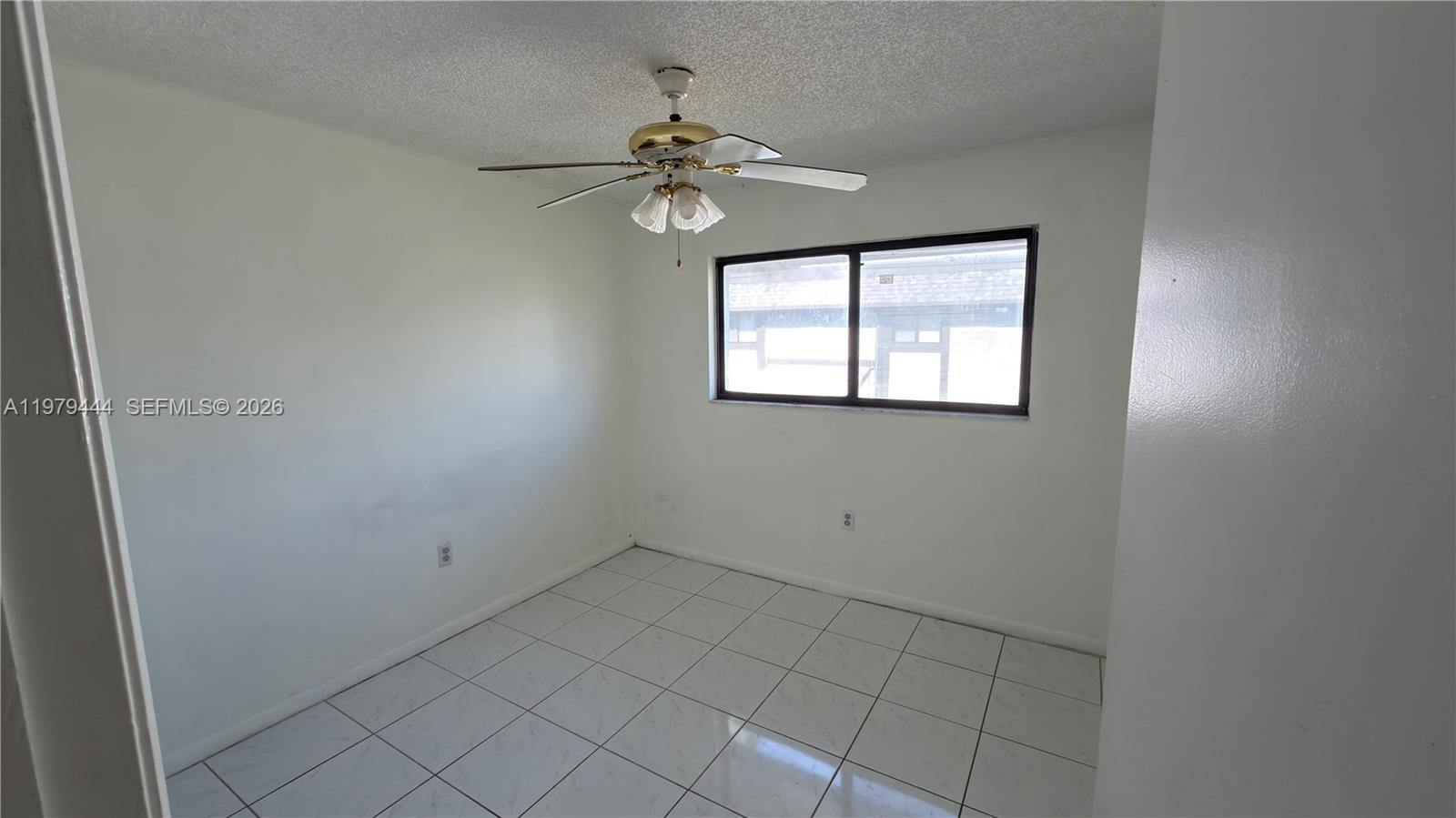 CARMEL LAKES CONDO NO 6 - Residential Lease