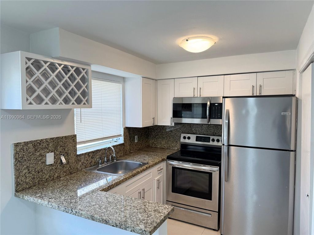 Photo of 5211 SW 91st Ave #2, Cooper City, FL 33328 (MLS # A11990984)