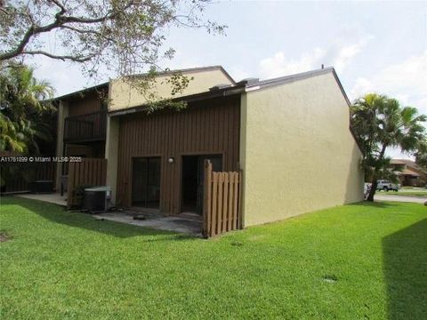 4173 SW 87th Ter 4173 Davie FL 33328