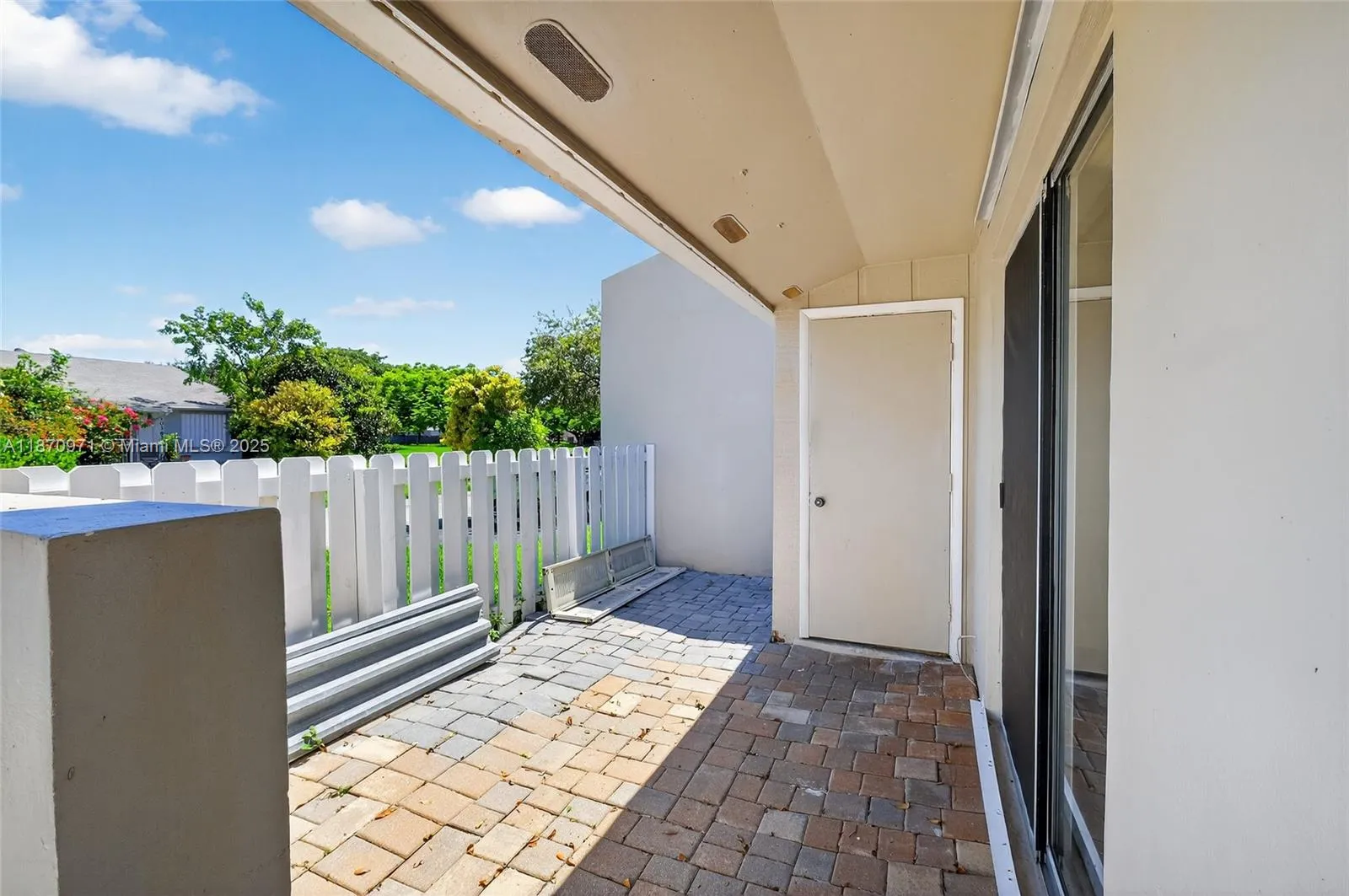 Cutler Bay, Florida 33189, United States, 2 Bedrooms Bedrooms, ,2 BathroomsBathrooms,Residential,Active,201822