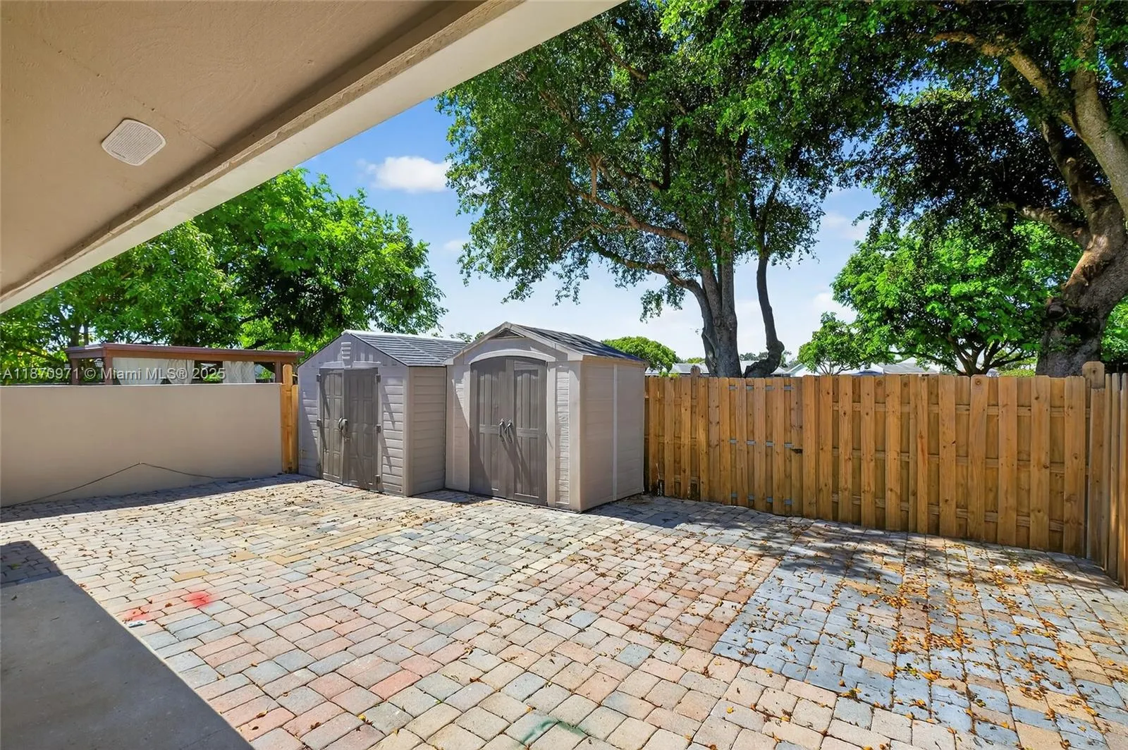 Cutler Bay, Florida 33189, United States, 2 Bedrooms Bedrooms, ,2 BathroomsBathrooms,Residential,Active,201822