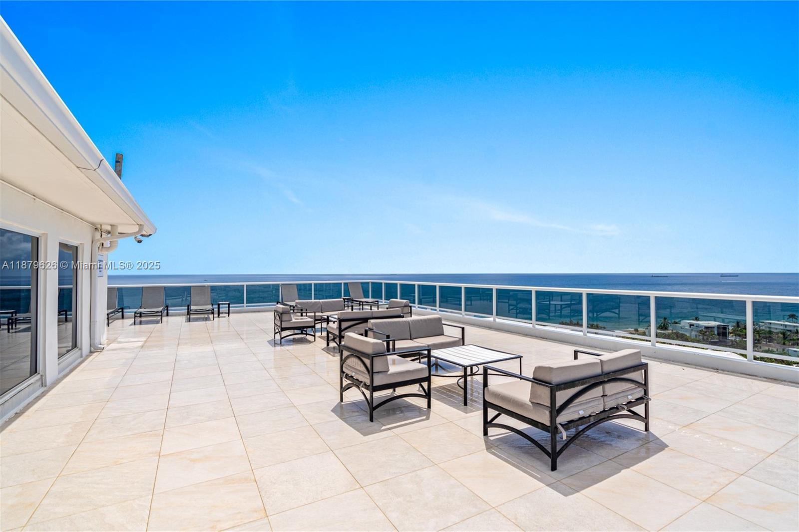 VANTAGE VIEW CONDO - Residential