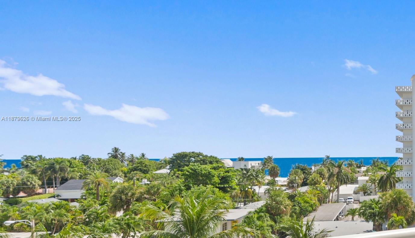 VANTAGE VIEW CONDO - Residential