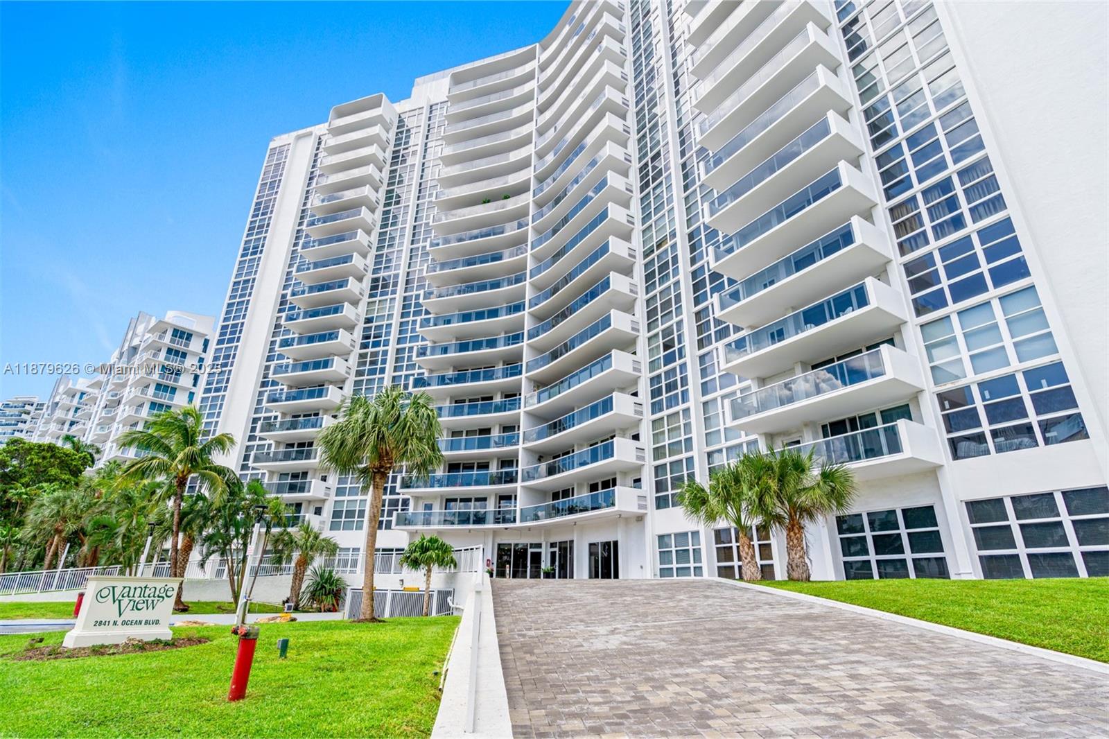 VANTAGE VIEW CONDO - Residential