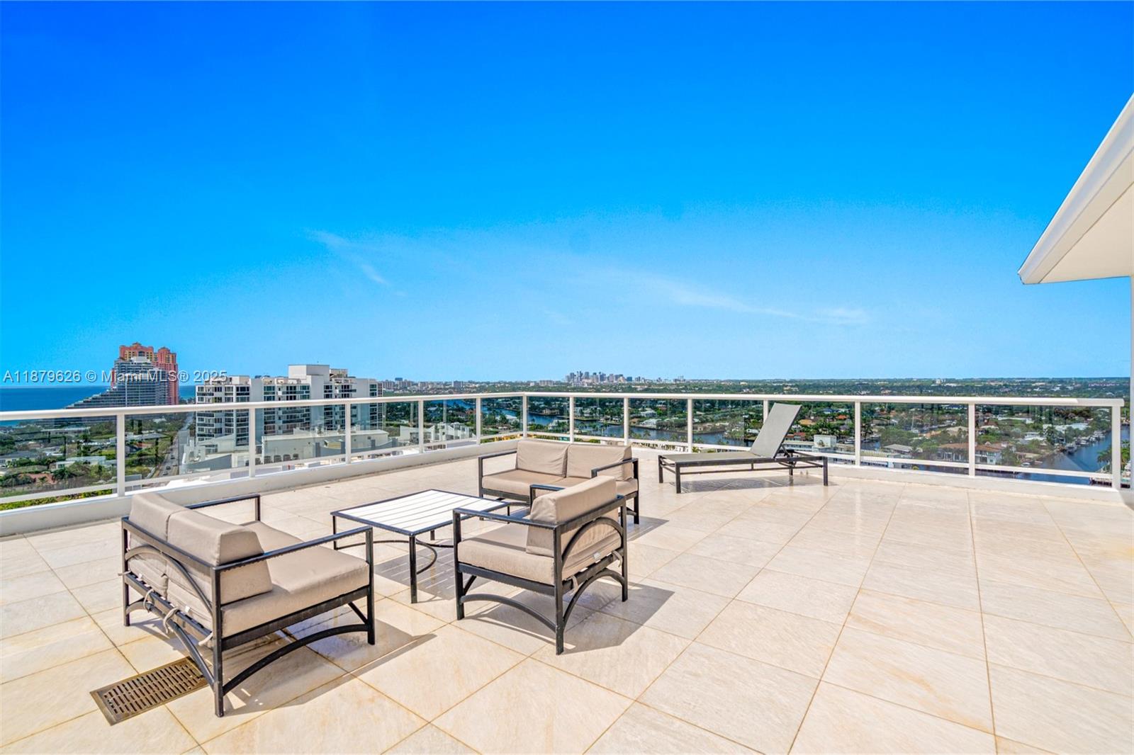 VANTAGE VIEW CONDO - Residential