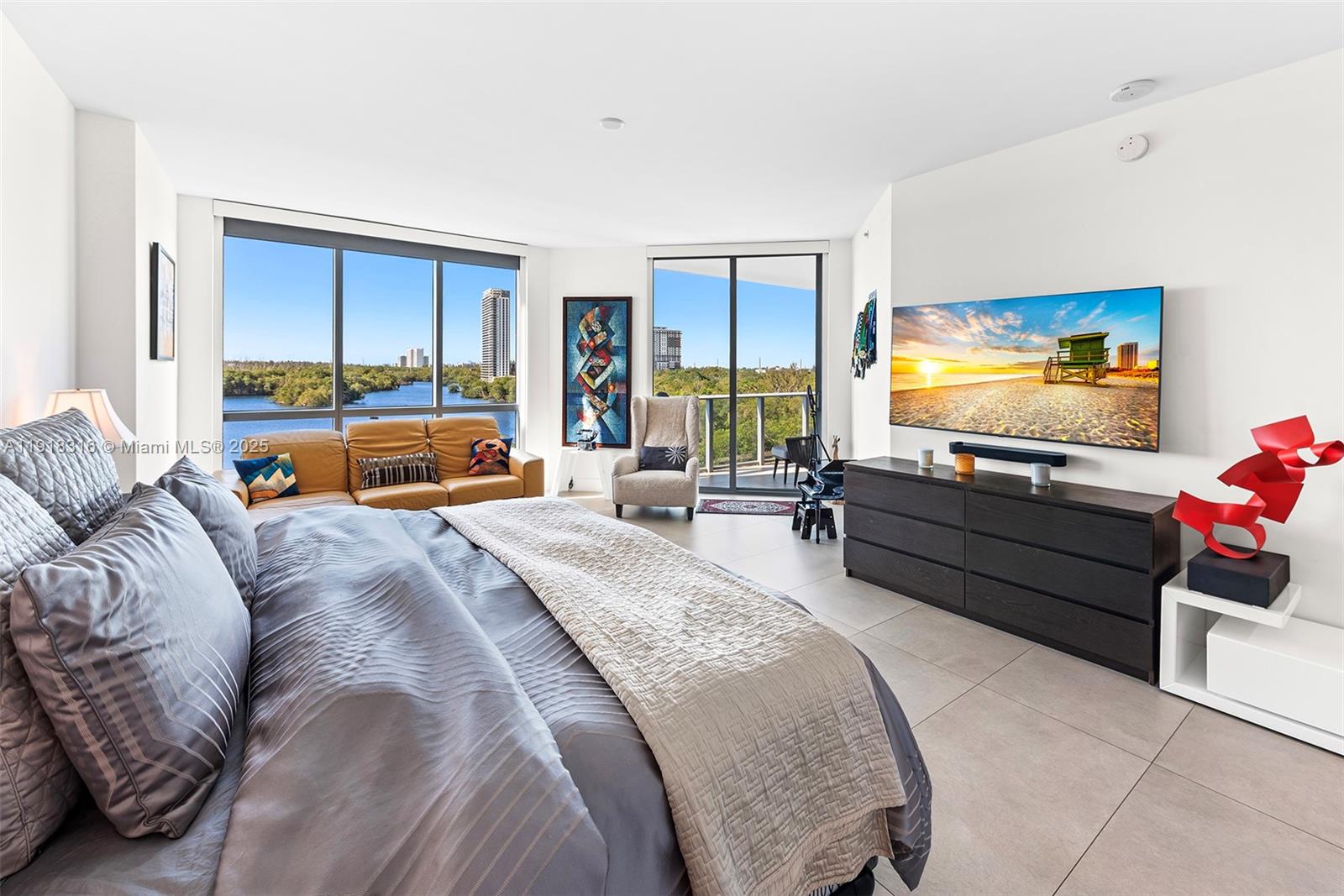 MARINA PALMS RESIDENCES S - Residential