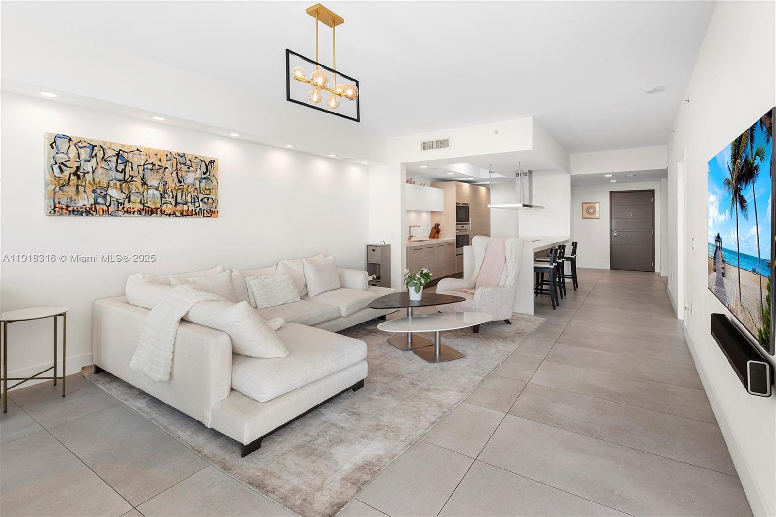 17111 Biscayne Blvd 606