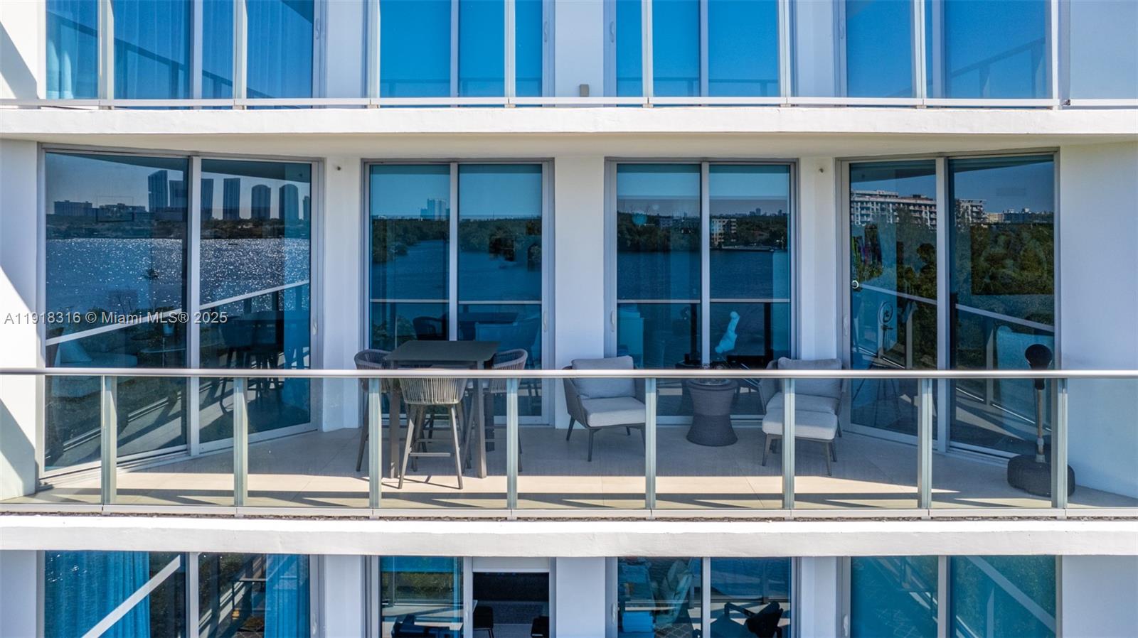 MARINA PALMS RESIDENCES S - Residential