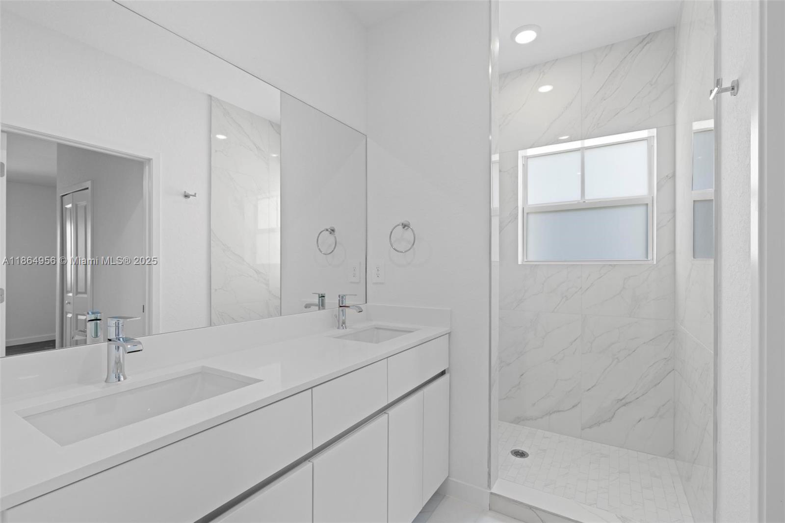 SUNRISE ESTATES - Residential