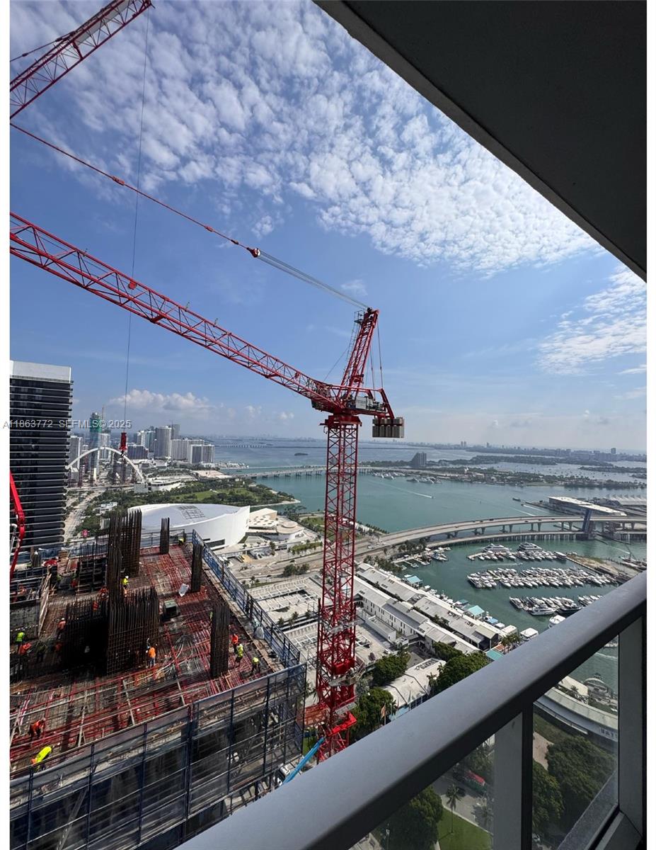 244 Biscayne Blvd 4704