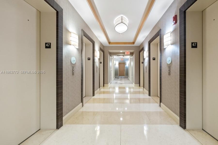 244 Biscayne Blvd 4704