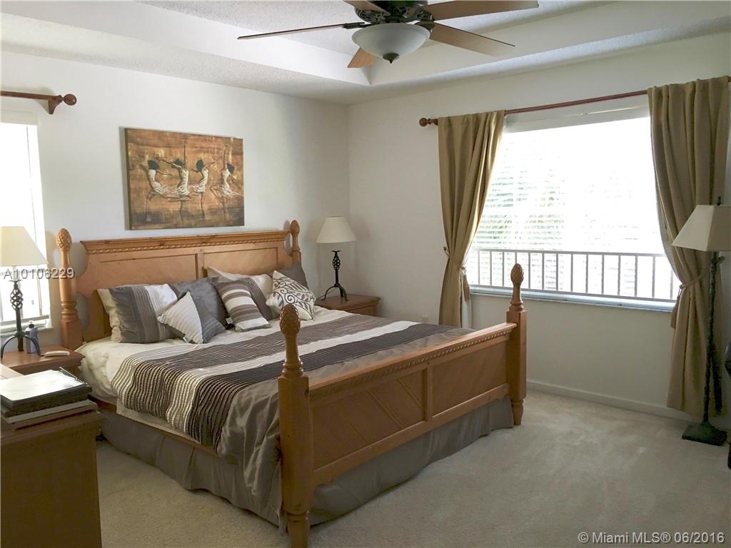 Riviera Isles III 172-36 - Residential Lease