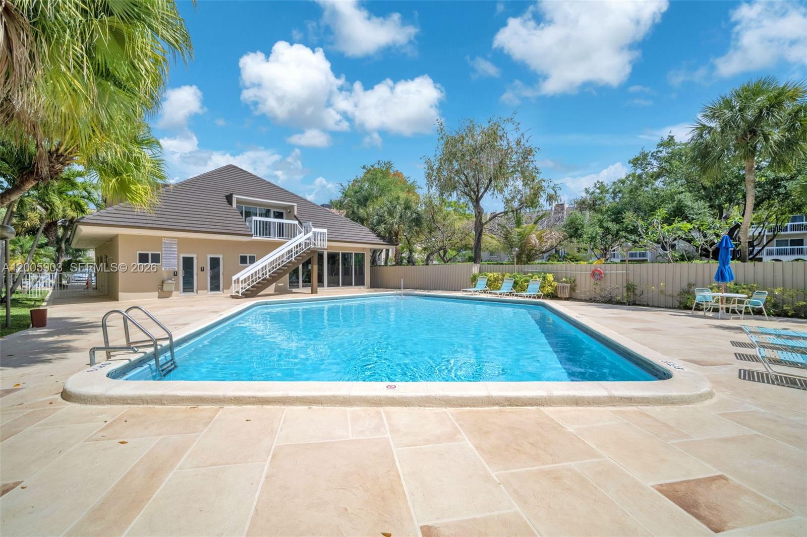 VILLAGE OF KINGS CREEK CO - Residential