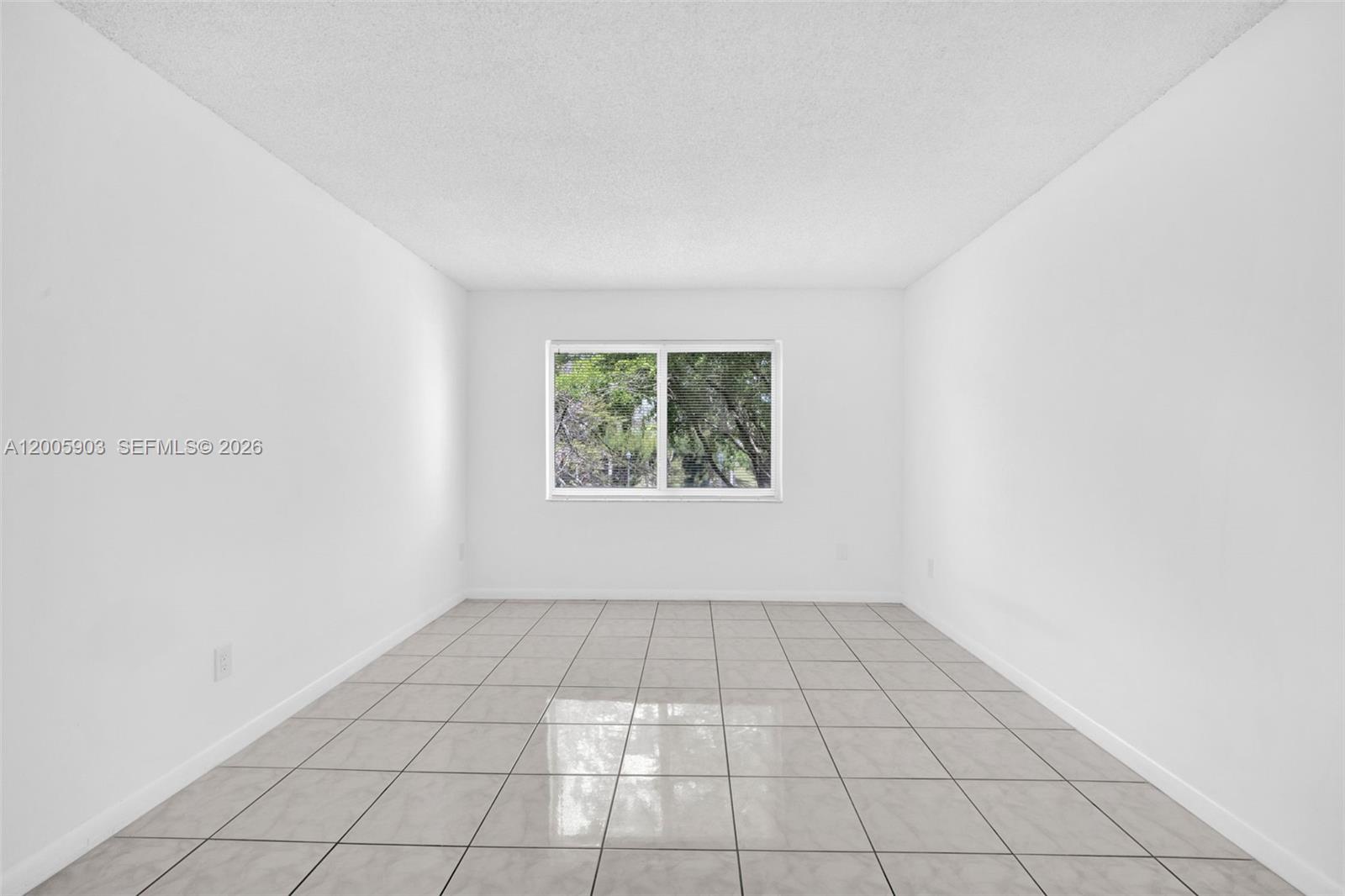 VILLAGE OF KINGS CREEK CO - Residential