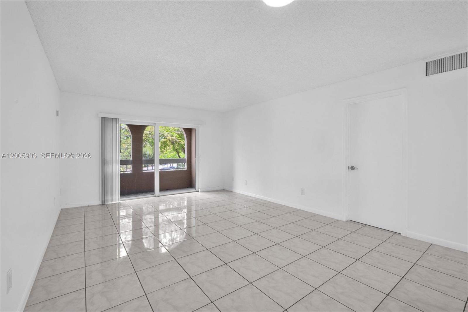 VILLAGE OF KINGS CREEK CO - Residential