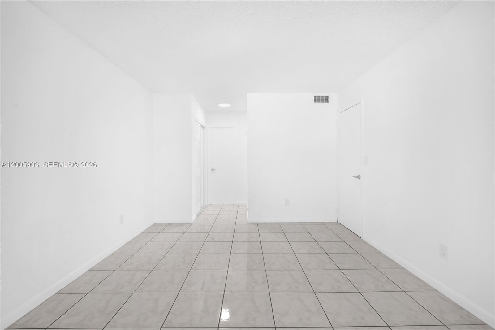 VILLAGE OF KINGS CREEK CO - Residential