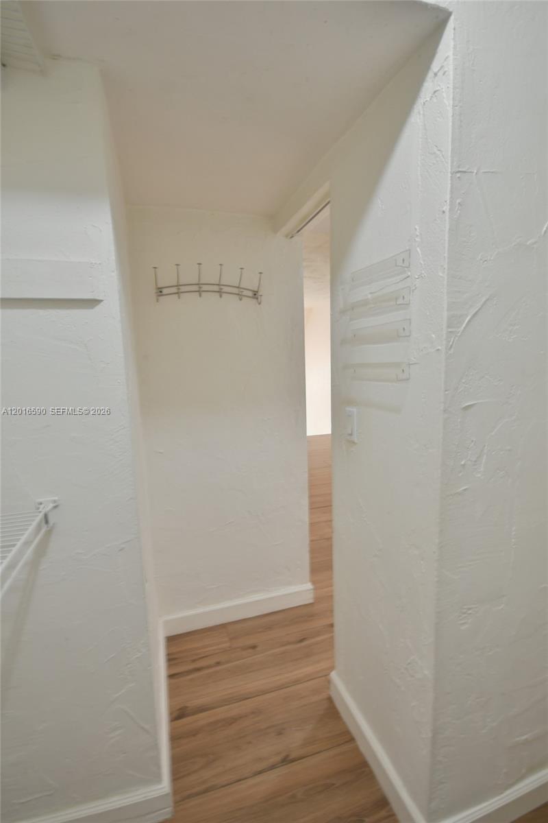 DADELAND GROVE CONDO - Residential Lease
