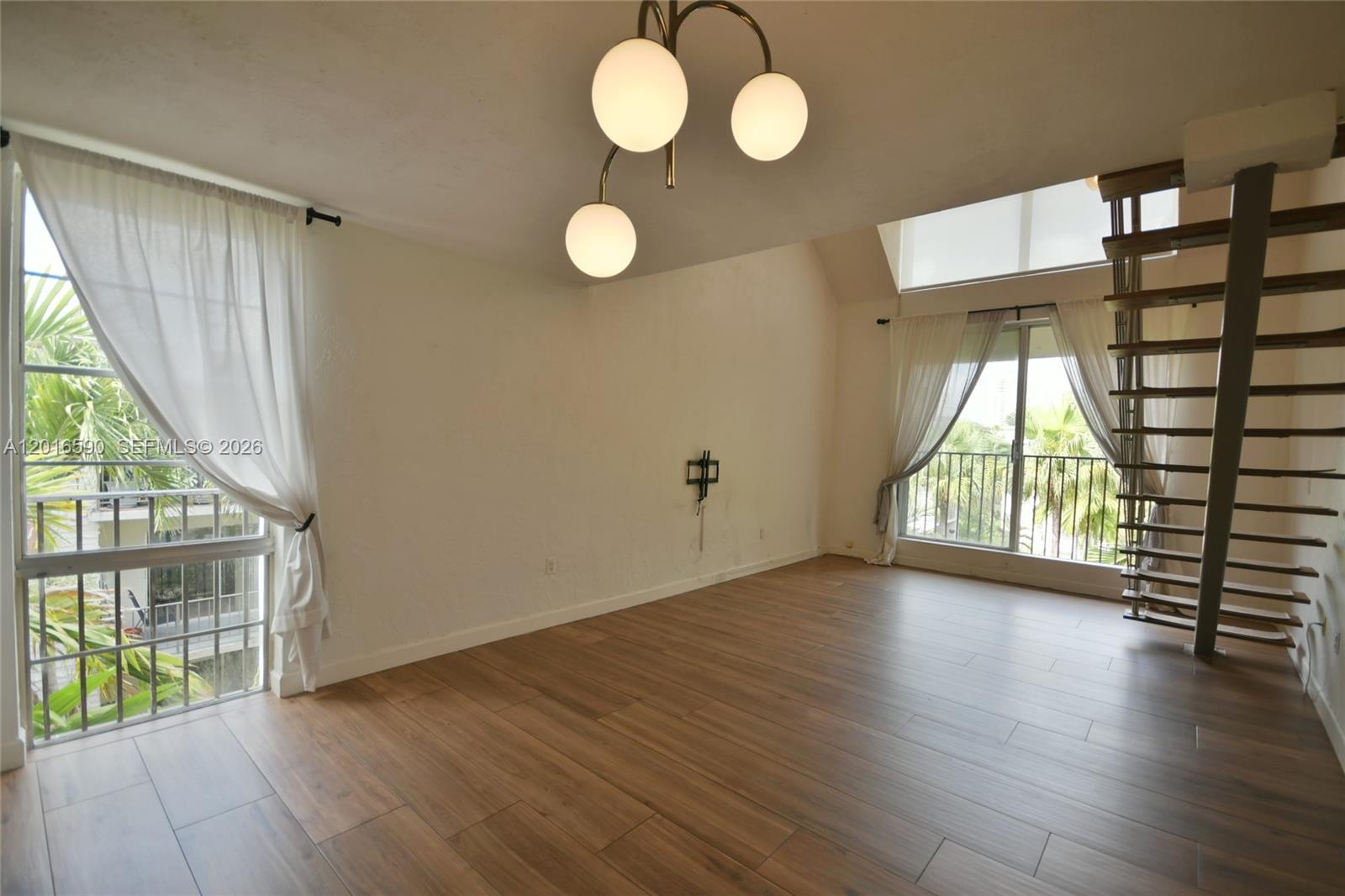 DADELAND GROVE CONDO - Residential Lease