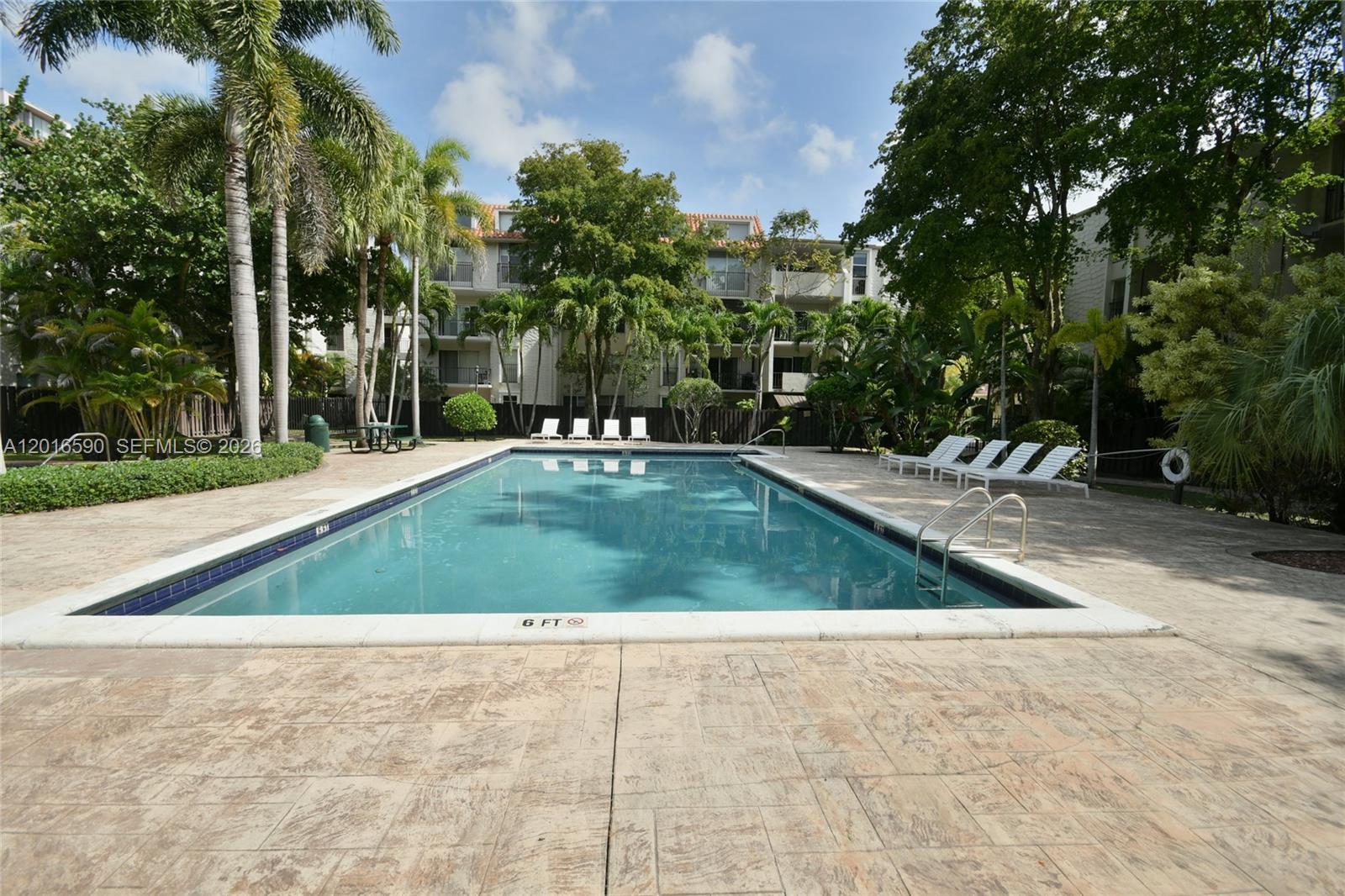 DADELAND GROVE CONDO - Residential Lease