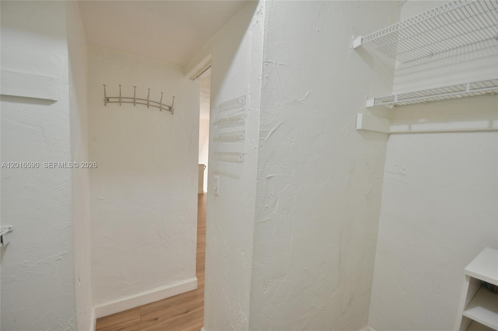 DADELAND GROVE CONDO - Residential Lease