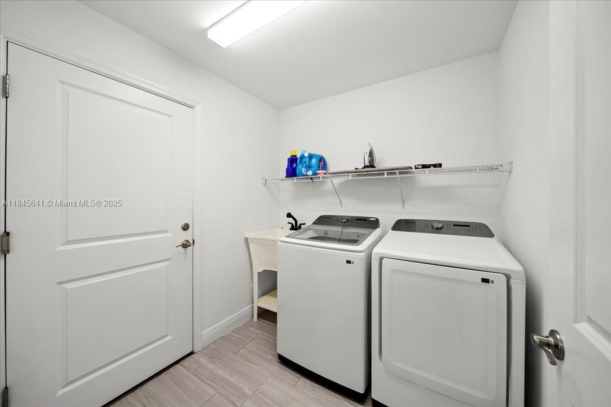 LEHIGH ACRES 26. - Residential