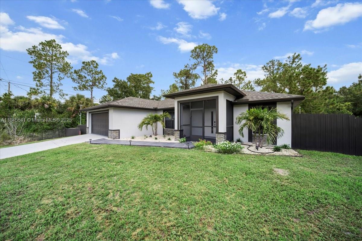 LEHIGH ACRES 26. - Residential