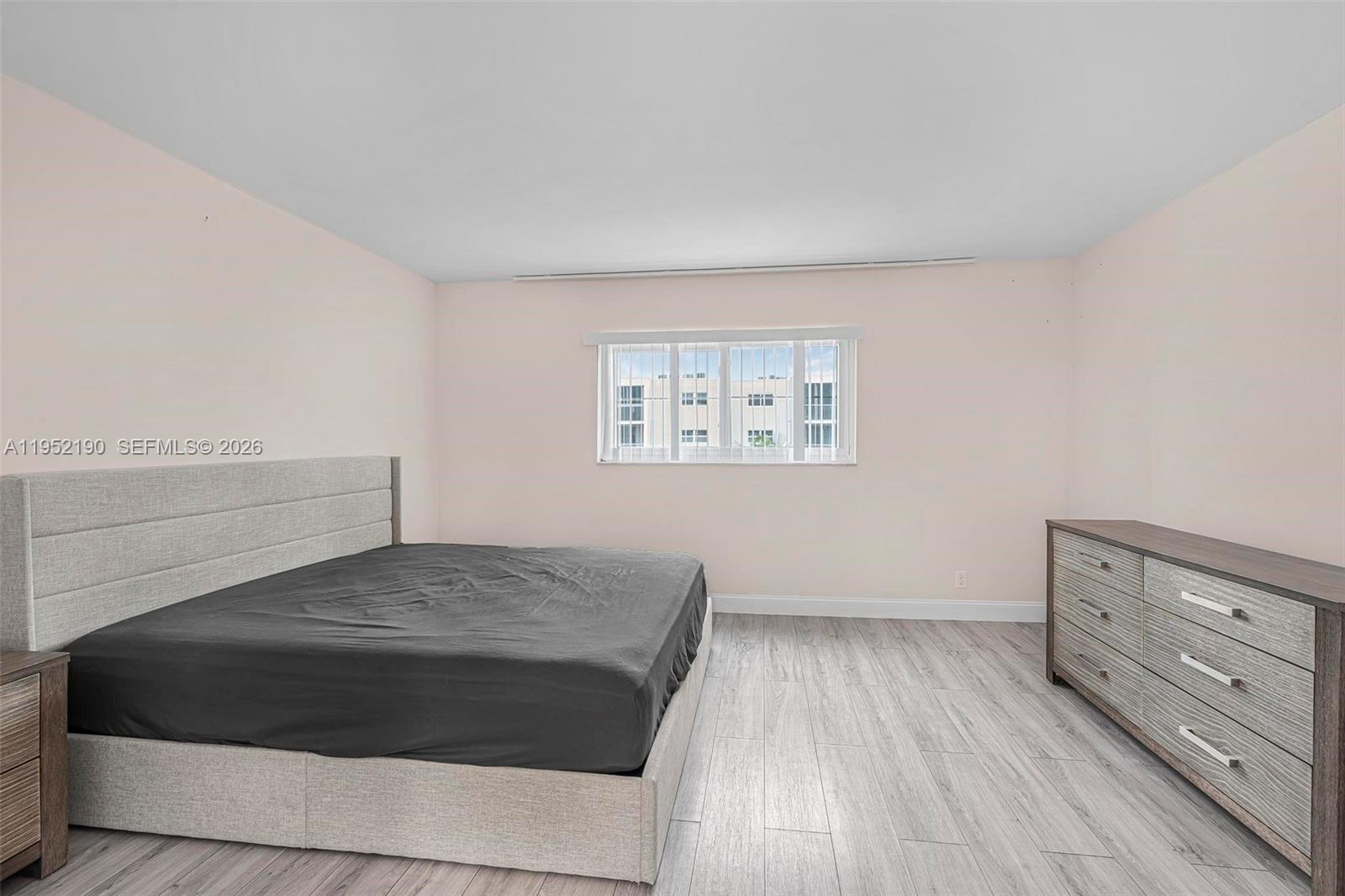 MEADOWBROOK TOWERS CONDO - Residential