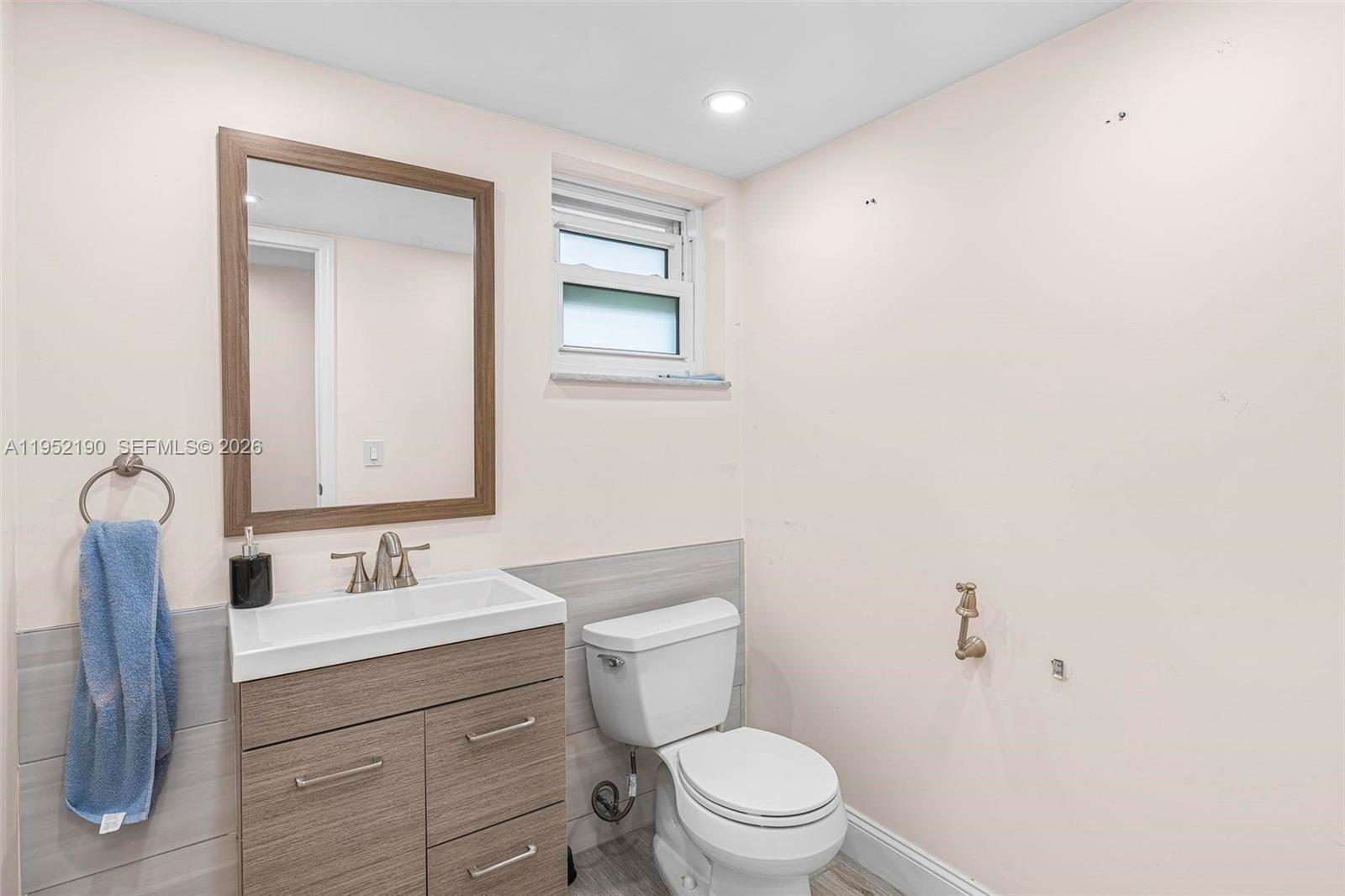 MEADOWBROOK TOWERS CONDO - Residential