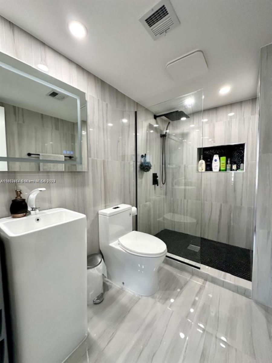 AVANT GARDE CONDO - Residential