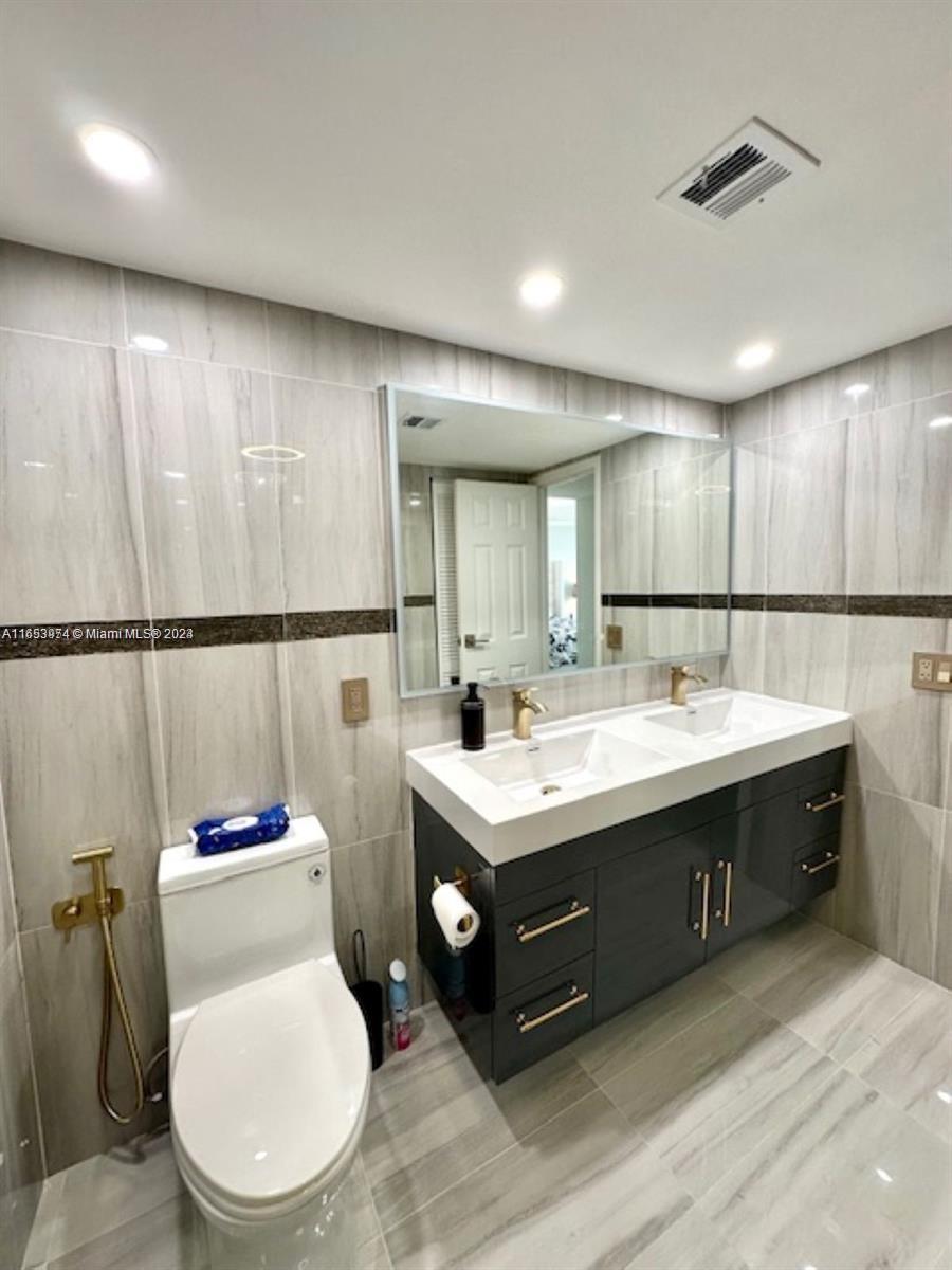 AVANT GARDE CONDO - Residential