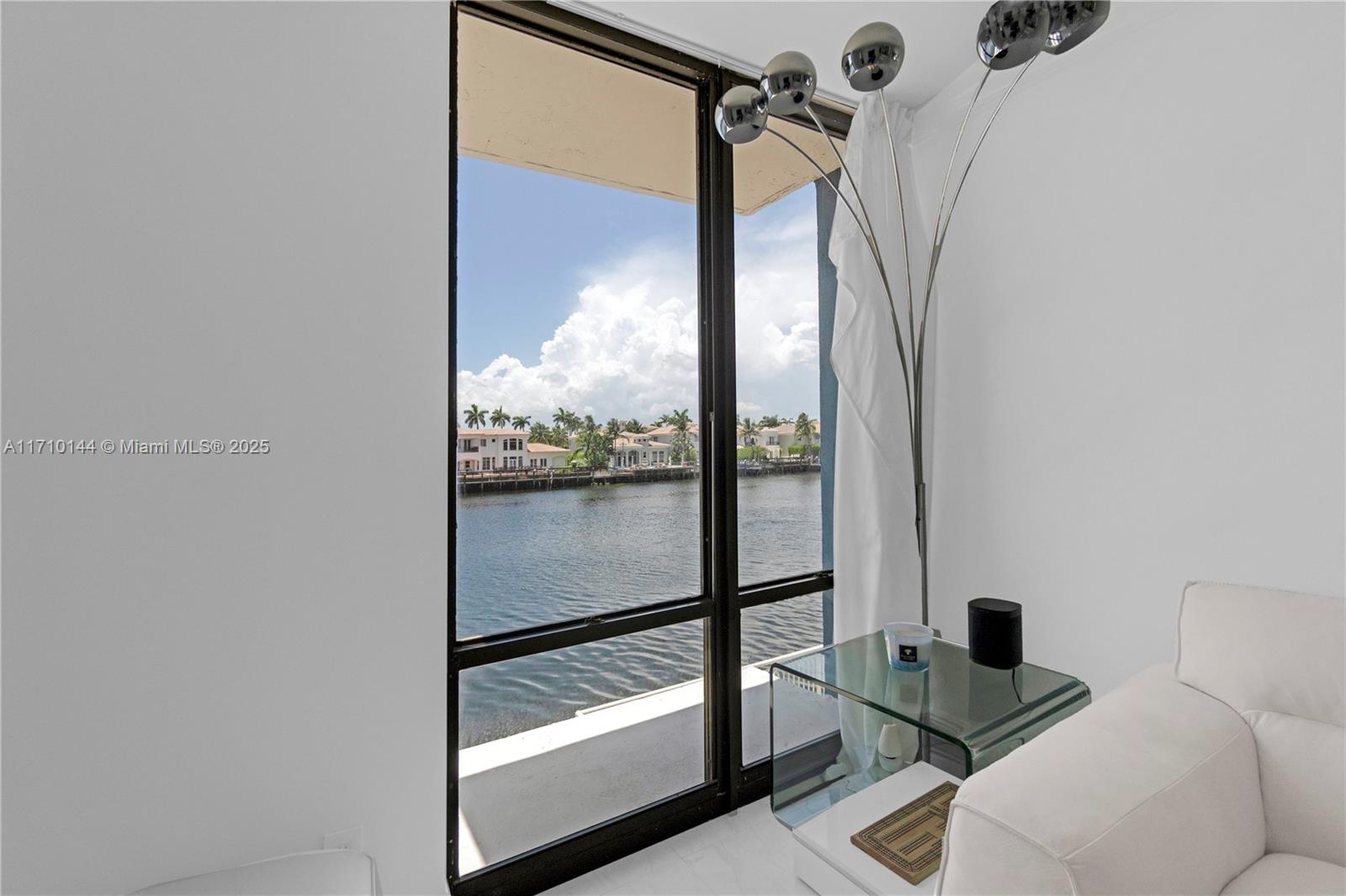 1600 S Ocean Dr 2F