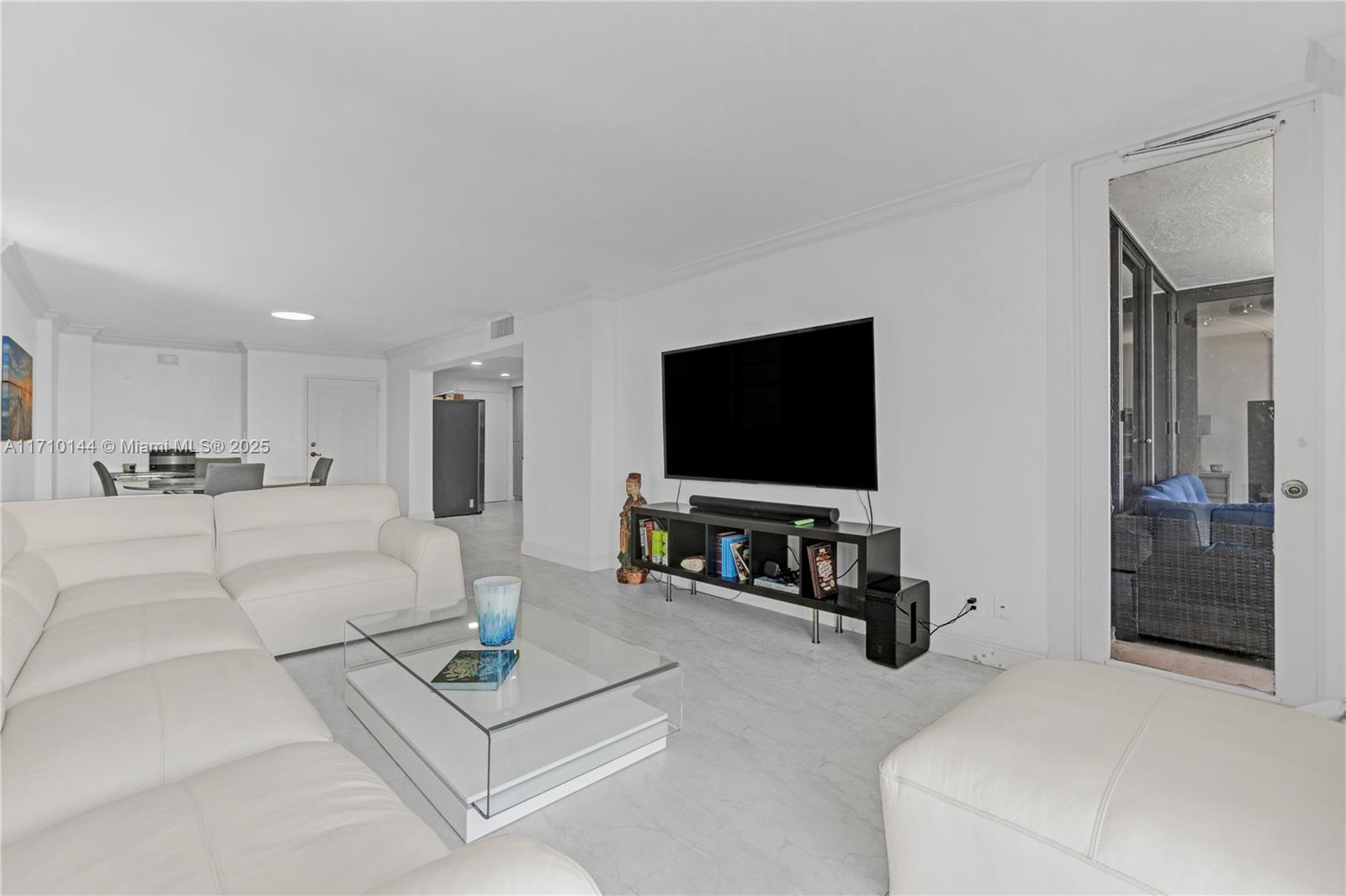 1600 S Ocean Dr 2F