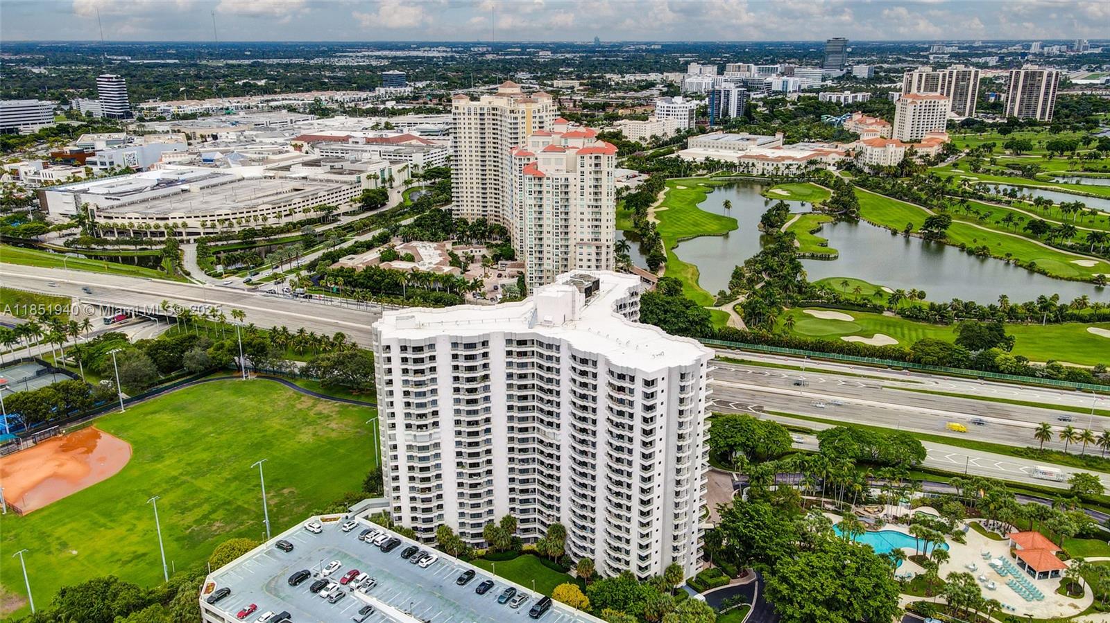 PARC CENTRAL AVENTURA SOU - Residential