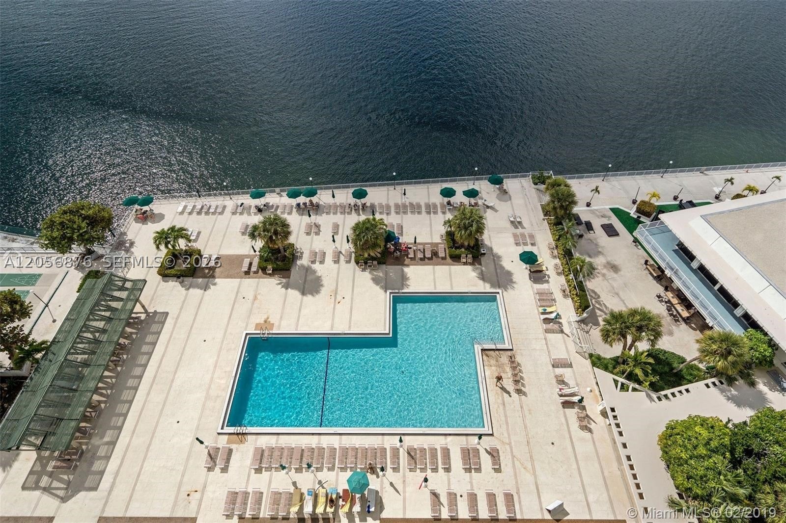 300 Bayview Dr 207