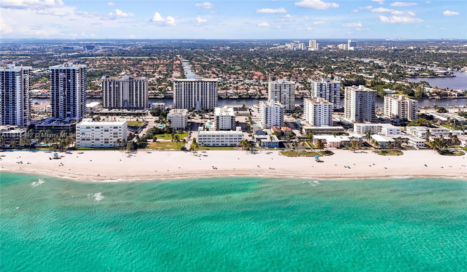 HYDE PARK TOWERS CONDO - Residential