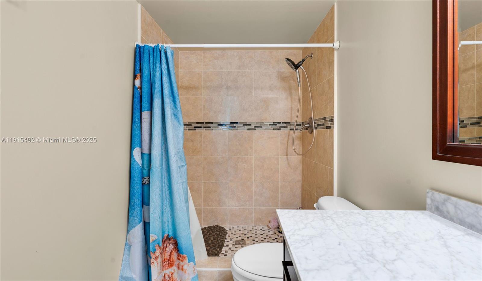 HYDE PARK TOWERS CONDO - Residential