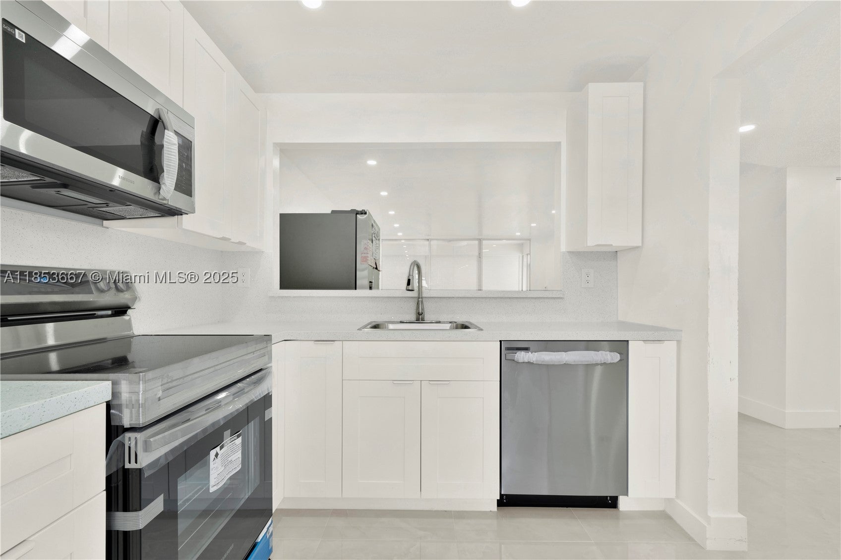 8320 Sands Point Blvd M107, Tamarac FL 33321
