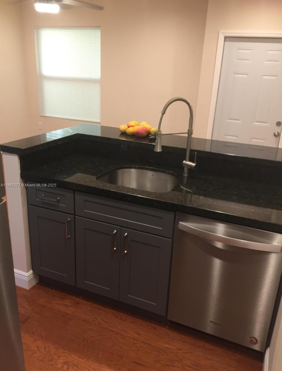 COLEE HAMMOCK - Residential Lease