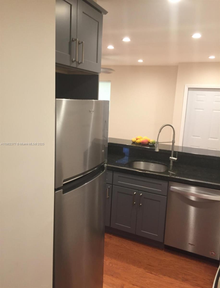 COLEE HAMMOCK - Residential Lease