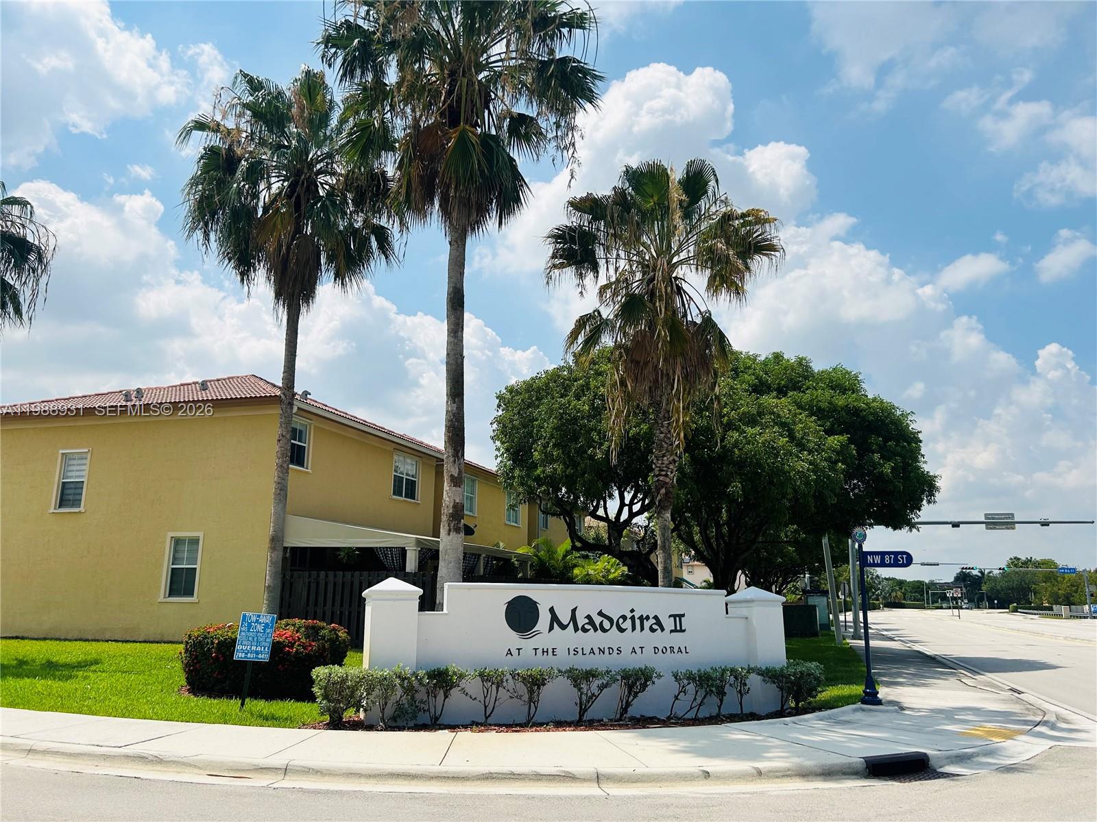 ISLANDS AT DORAL TOWNHOME - Residential Lease