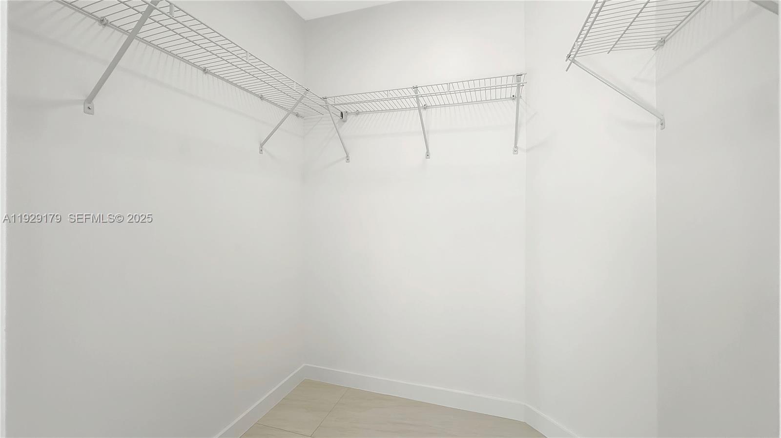 SECTOR 4 NORTH - Residential Lease