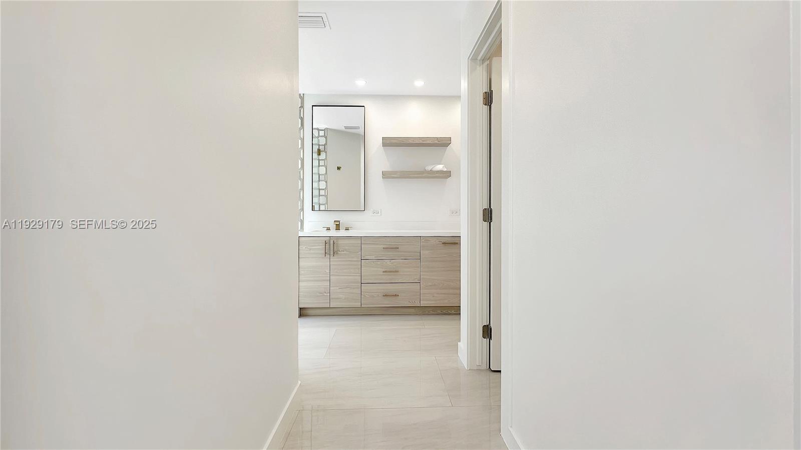 SECTOR 4 NORTH - Residential Lease