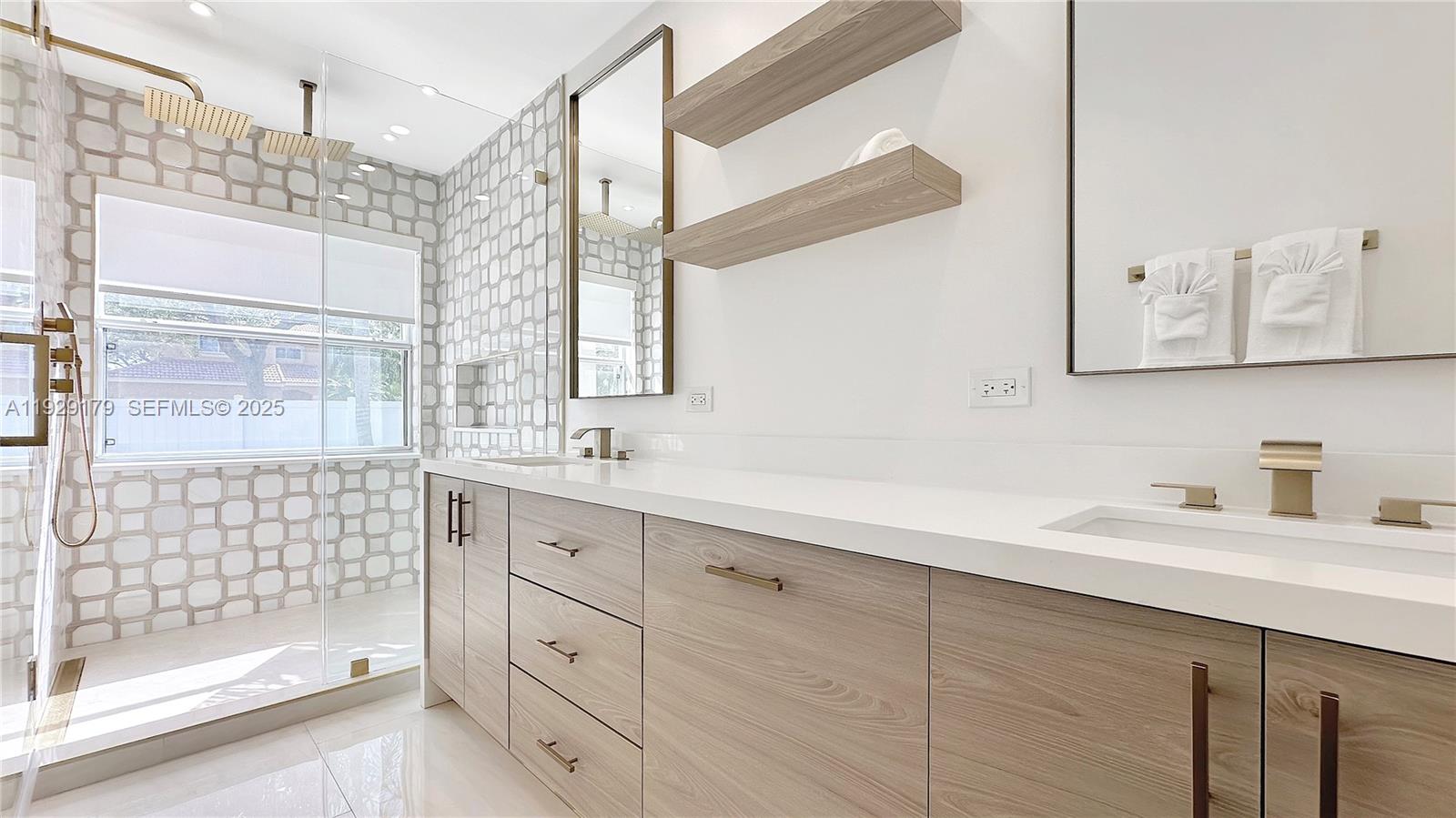 SECTOR 4 NORTH - Residential Lease