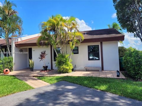 4919 SW 139th Ct Miami FL 33175
